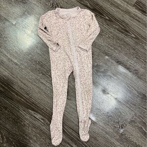 Kyte BABY Blush Leopard Print Onesie